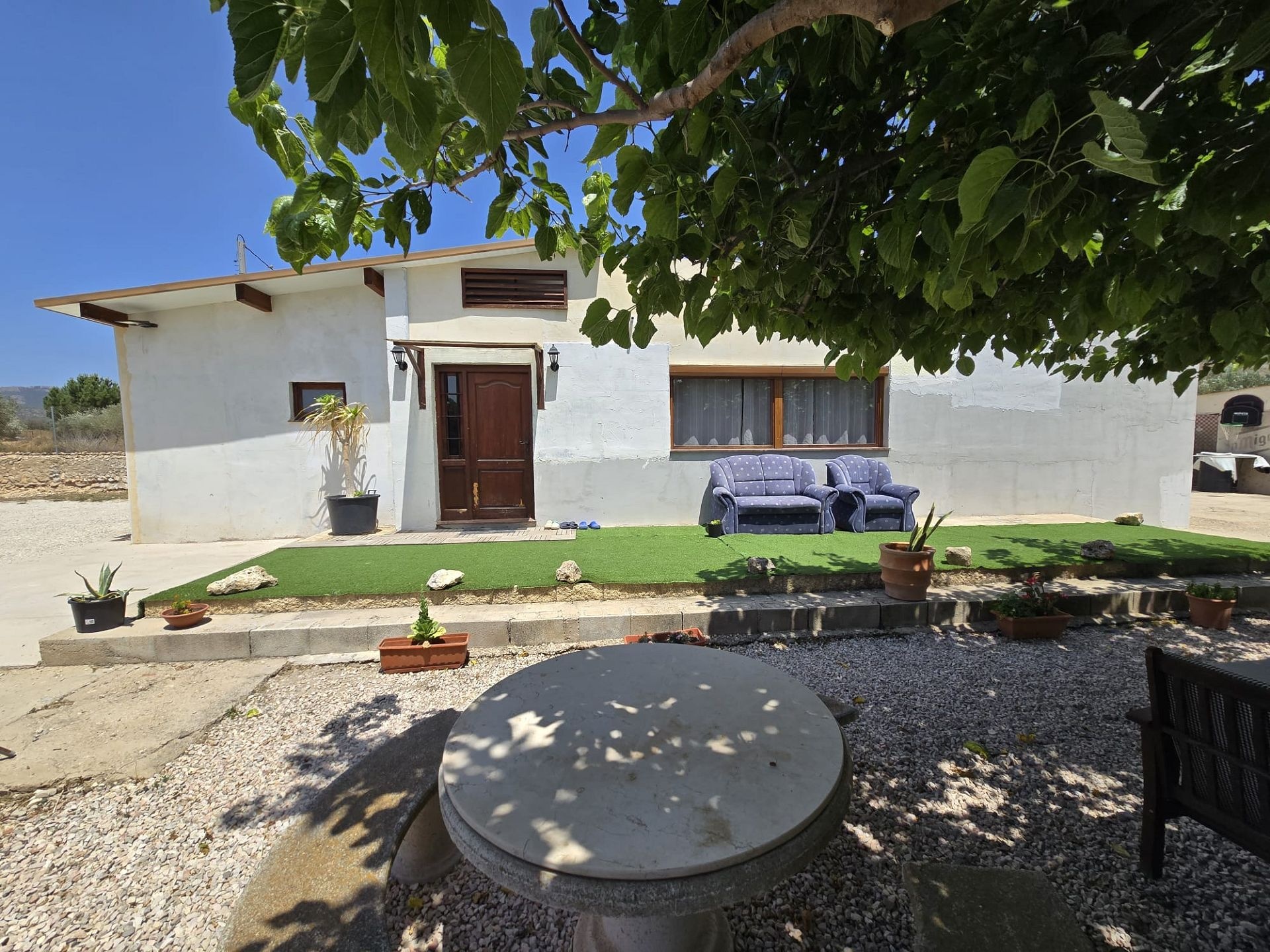 For sale: 4 bedroom house / villa in Sax, Costa Blanca